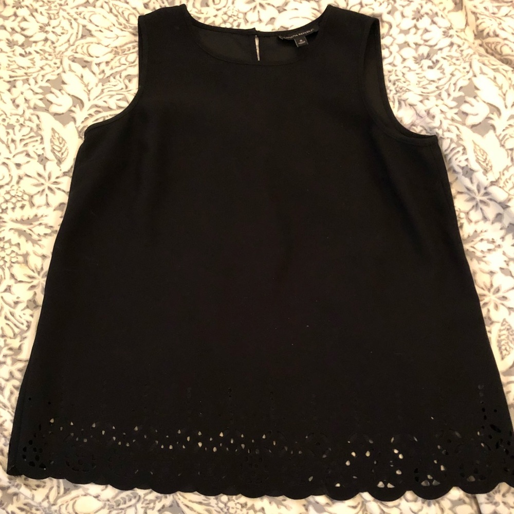 Scallop top